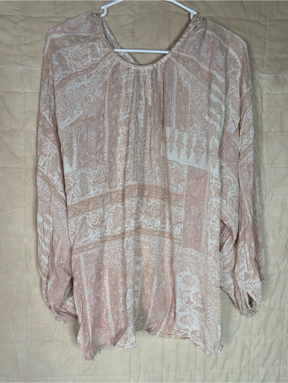 Ladies Blouse - Picture 4 of 4